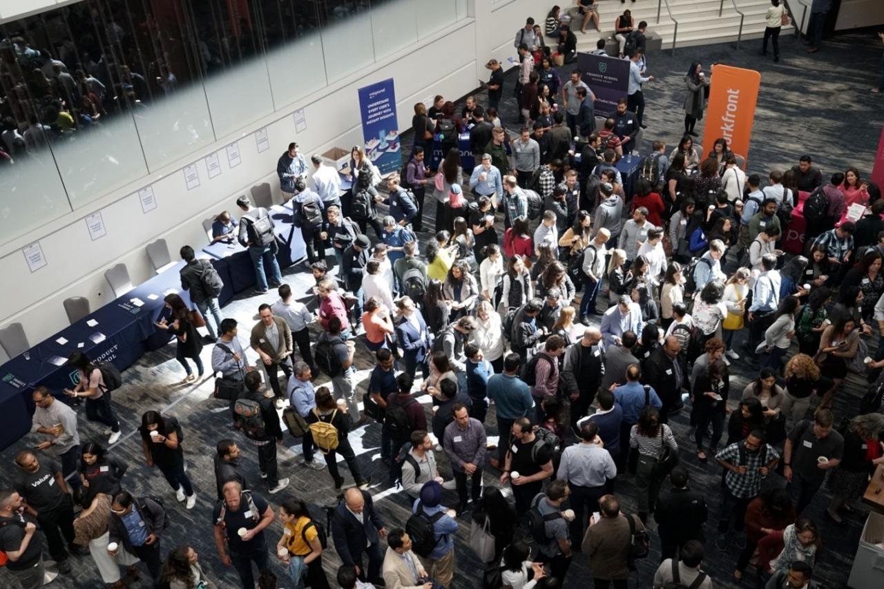 Navigating the Web: The Essential Pros and Cons of Professional Networking